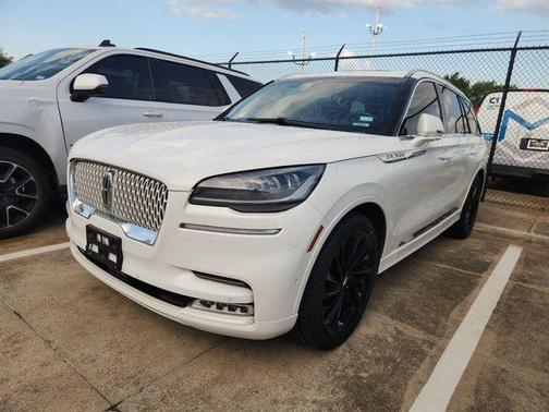 White 2021 Lincoln Aviator Reserve RWD