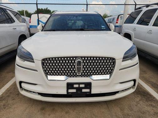 White 2021 Lincoln Aviator Reserve RWD