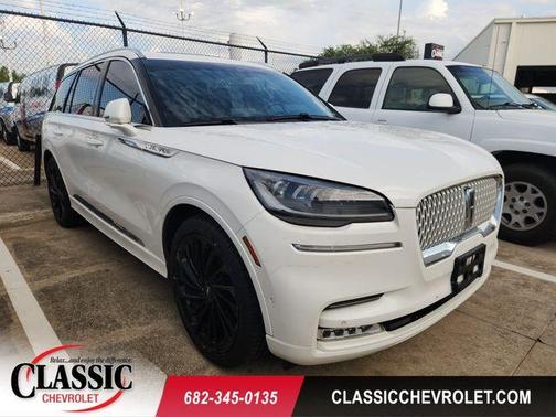 White 2021 Lincoln Aviator Reserve RWD