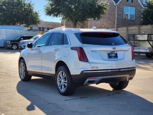 Crystal White Tri-Coat 2021 Cadillac XT5 Premium Luxury