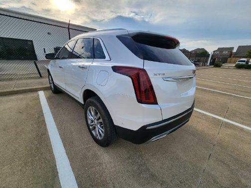 Crystal White 2021 Cadillac XT5 Premium Luxury
