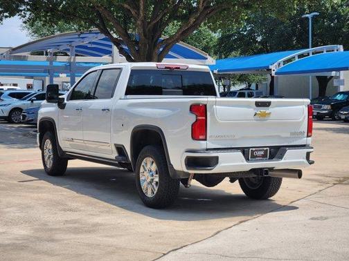 2025 Chevrolet Silverado 2500 High Country