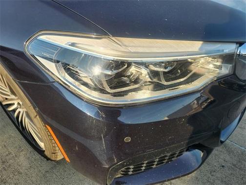Carbon Black Metallic 2017 BMW 540 i