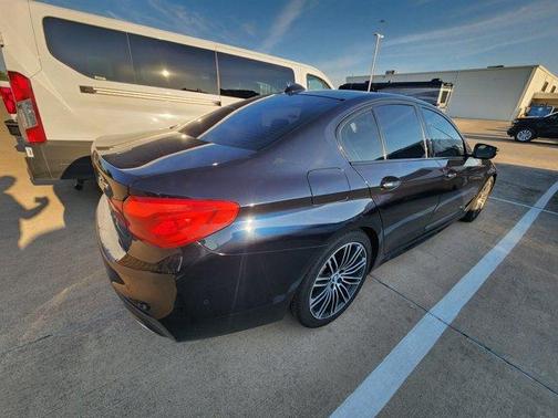 Carbon Black Metallic 2017 BMW 540 i