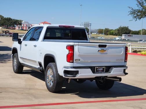 2026 Chevrolet Silverado 2500 High Country