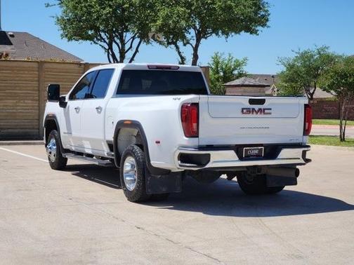 2022 GMC Sierra 3500 SLT