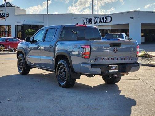 2023 Nissan Frontier PRO-4X