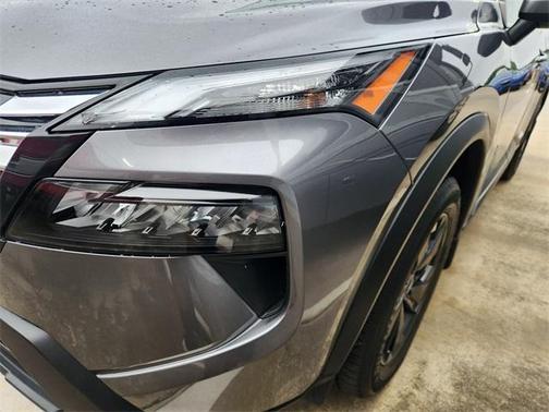 Gun Metallic 2025 Nissan Rogue SV