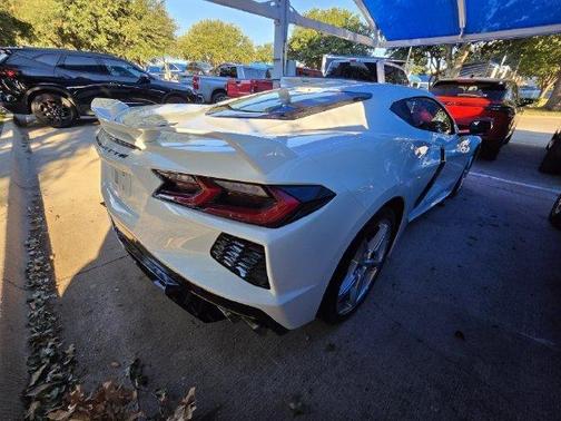 Arctic White 2020 Chevrolet Corvette Stingray w/2LT