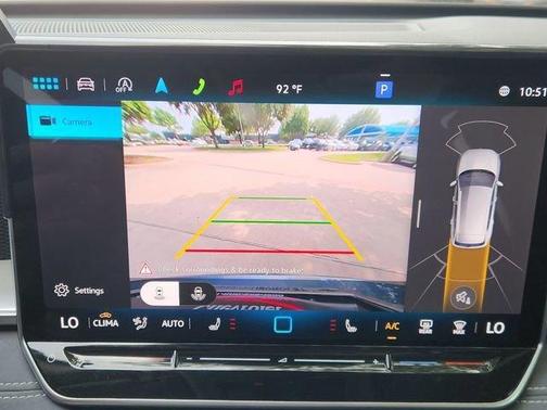 Platinum Gray Metallic 2025 Volkswagen Tiguan 2.0T SE