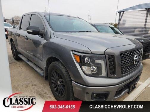 2018 Nissan Titan SV