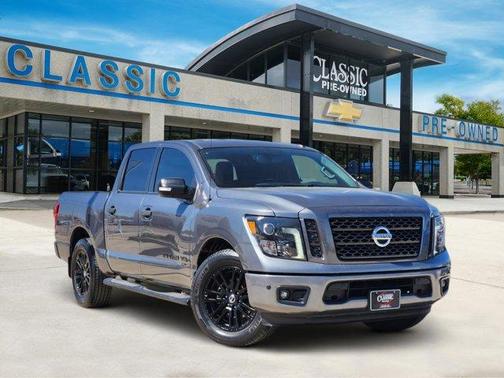 2018 Nissan Titan SV