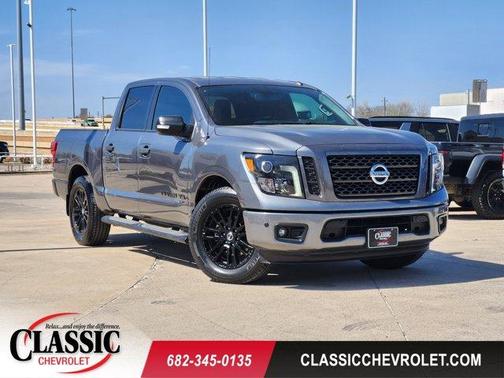 2018 Nissan Titan SV