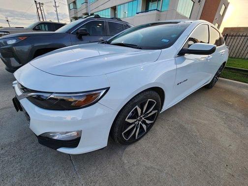 Summit White 2022 Chevrolet Malibu RS