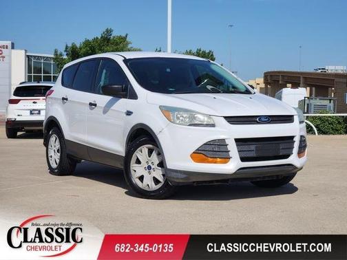 Oxford White 2016 Ford Escape S