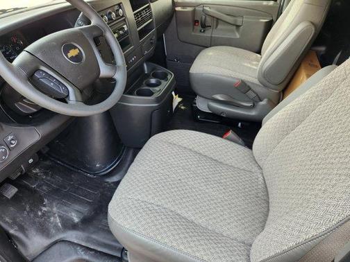 2025 Chevrolet Express 2500 Work Van
