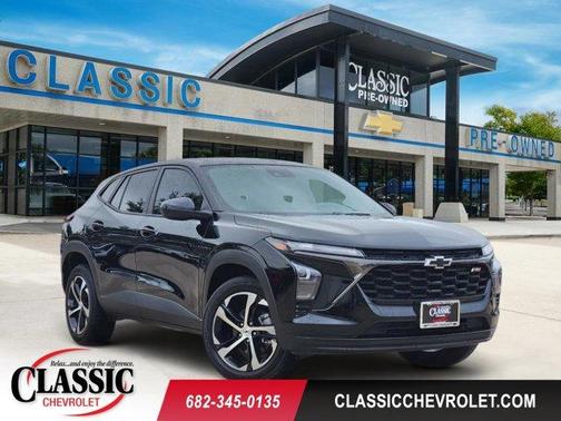 Mosaic Black Metallic 2024 Chevrolet Trax 1RS