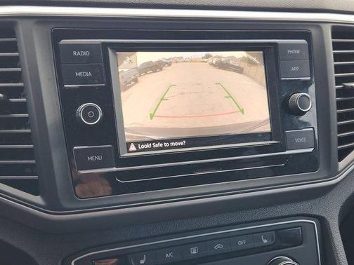 2022 Volkswagen Atlas Cross Sport 2.0T SE