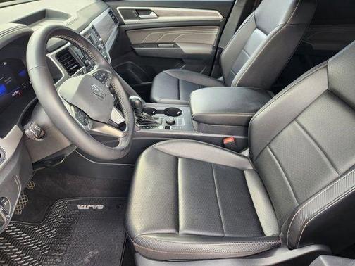 2022 Volkswagen Atlas Cross Sport 2.0T SE