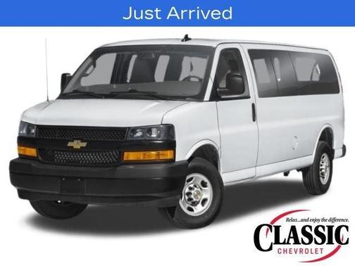 2025 Chevrolet Express 3500 LS