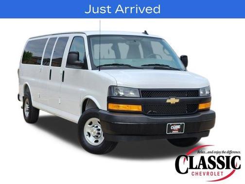Summit White 2025 Chevrolet Express 3500 LS
