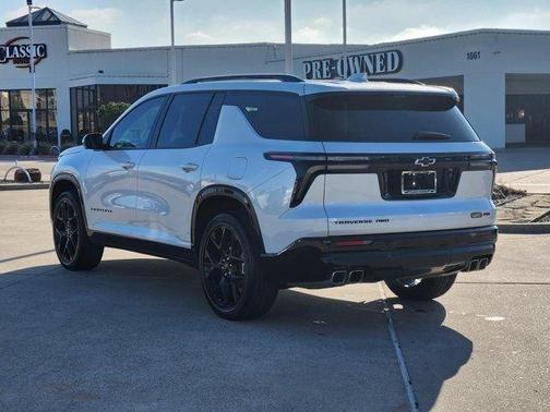 2025 Chevrolet Traverse RS