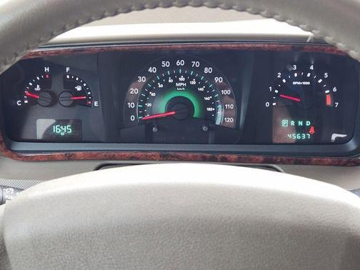 Inferno Red Crystal Pearlcoat 2010 Dodge Journey SXT
