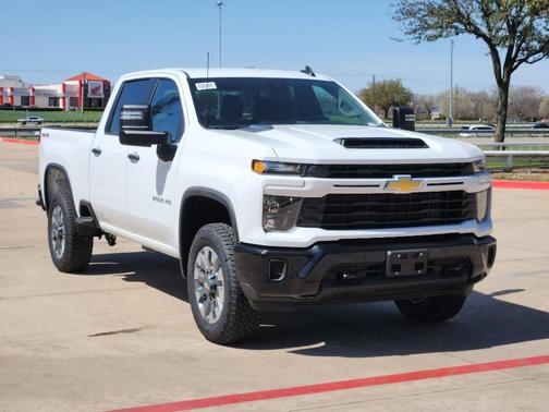 2026 Chevrolet Silverado 2500 Custom