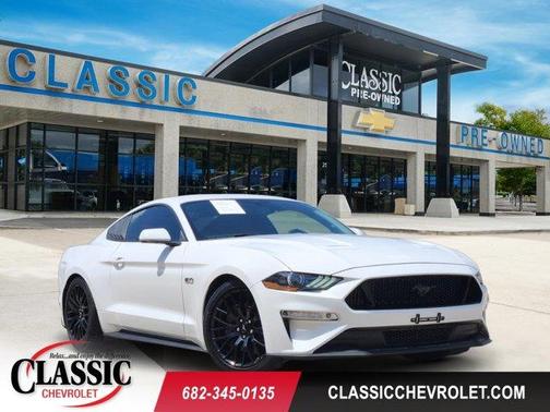 Oxford White 2020 Ford Mustang GT