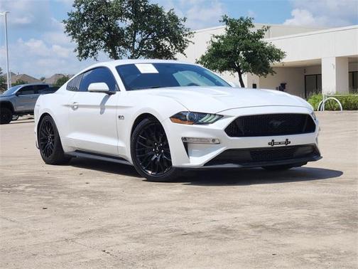 Oxford White 2020 Ford Mustang GT