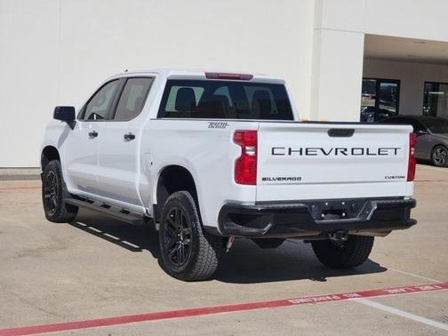 2024 Chevrolet Silverado 1500 Custom Trail Boss