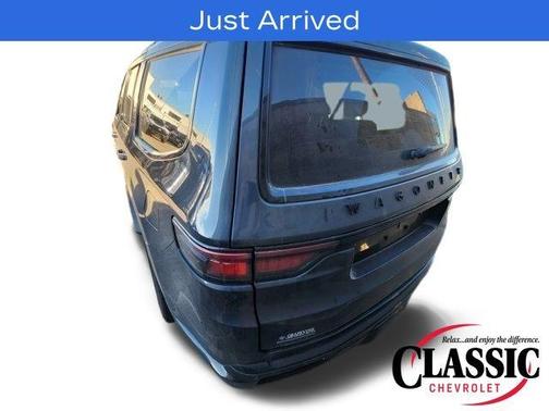 2022 Jeep Wagoneer Series III