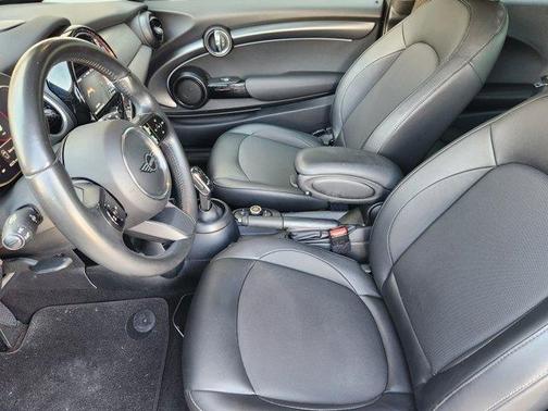2022 MINI Hardtop Cooper