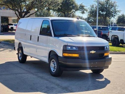 2025 Chevrolet Express 2500 Work Van