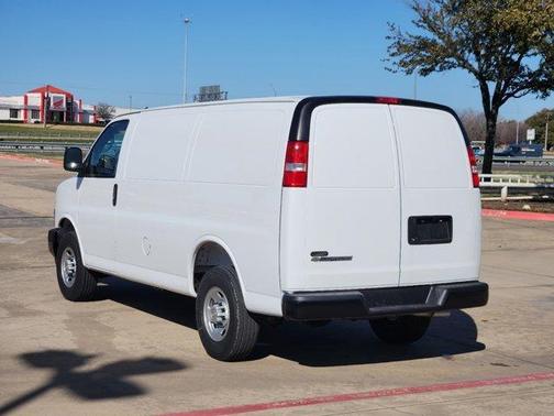 2025 Chevrolet Express 2500 Work Van