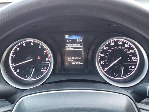 Ice 2024 Toyota Camry LE