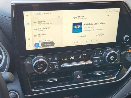 2025 Toyota Highlander Hybrid XLE