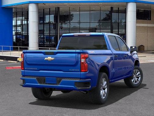 2025 Chevrolet Silverado 1500 Custom
