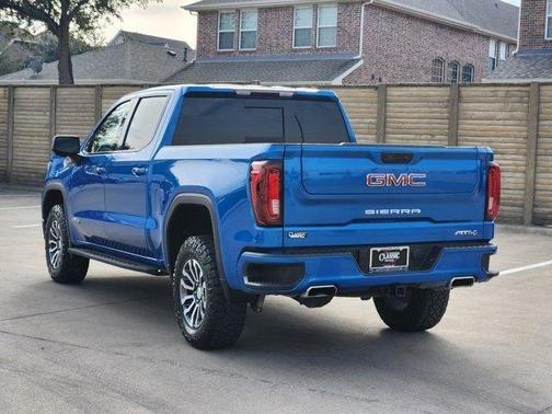 2022 GMC Sierra 1500 AT4