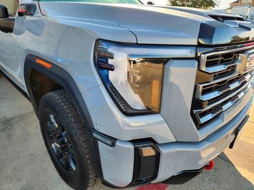 2024 GMC Sierra 2500 AT4