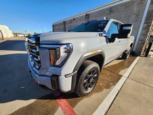 2024 GMC Sierra 2500 AT4