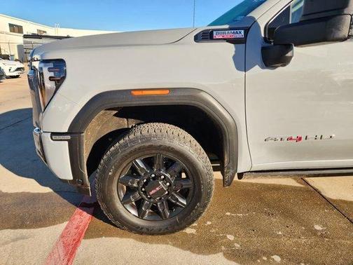 2024 GMC Sierra 2500 AT4