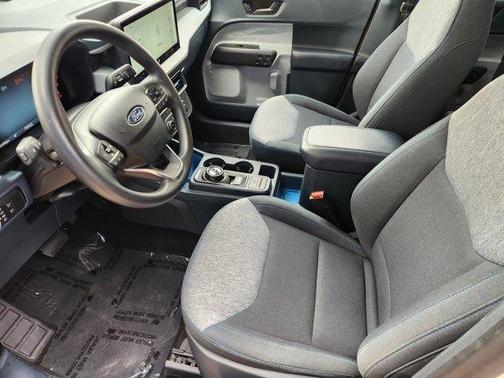 Desert Sand 2025 Ford Maverick XLT