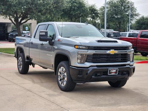 2026 Chevrolet Silverado 2500 Custom