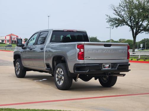 2026 Chevrolet Silverado 2500 Custom