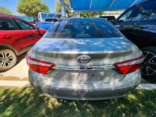 Creme Brulee Mica 2017 Toyota Camry XLE