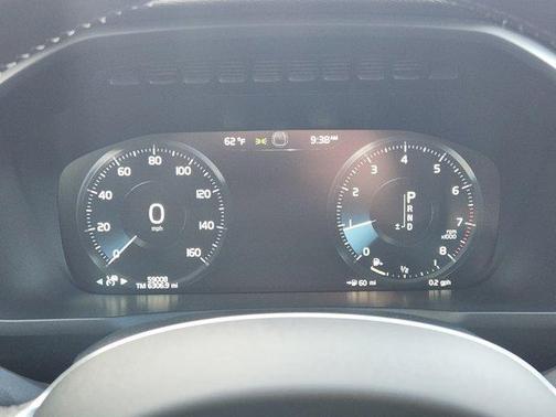 2020 Volvo XC90 T6 Momentum 7 Passenger