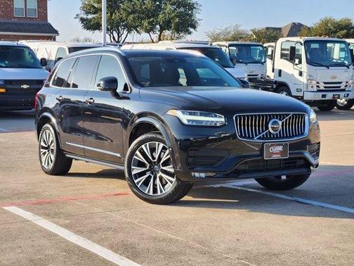 2020 Volvo XC90 T6 Momentum 7 Passenger