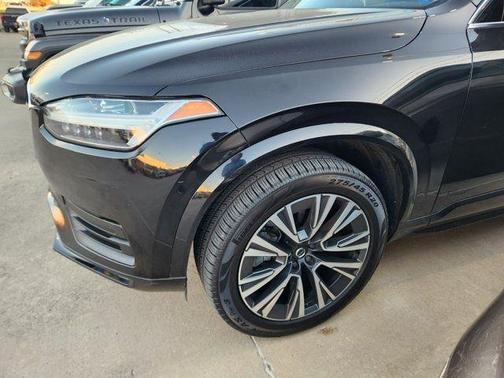 2020 Volvo XC90 T6 Momentum 7 Passenger