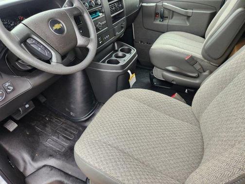 2025 Chevrolet Express 2500 Work Van